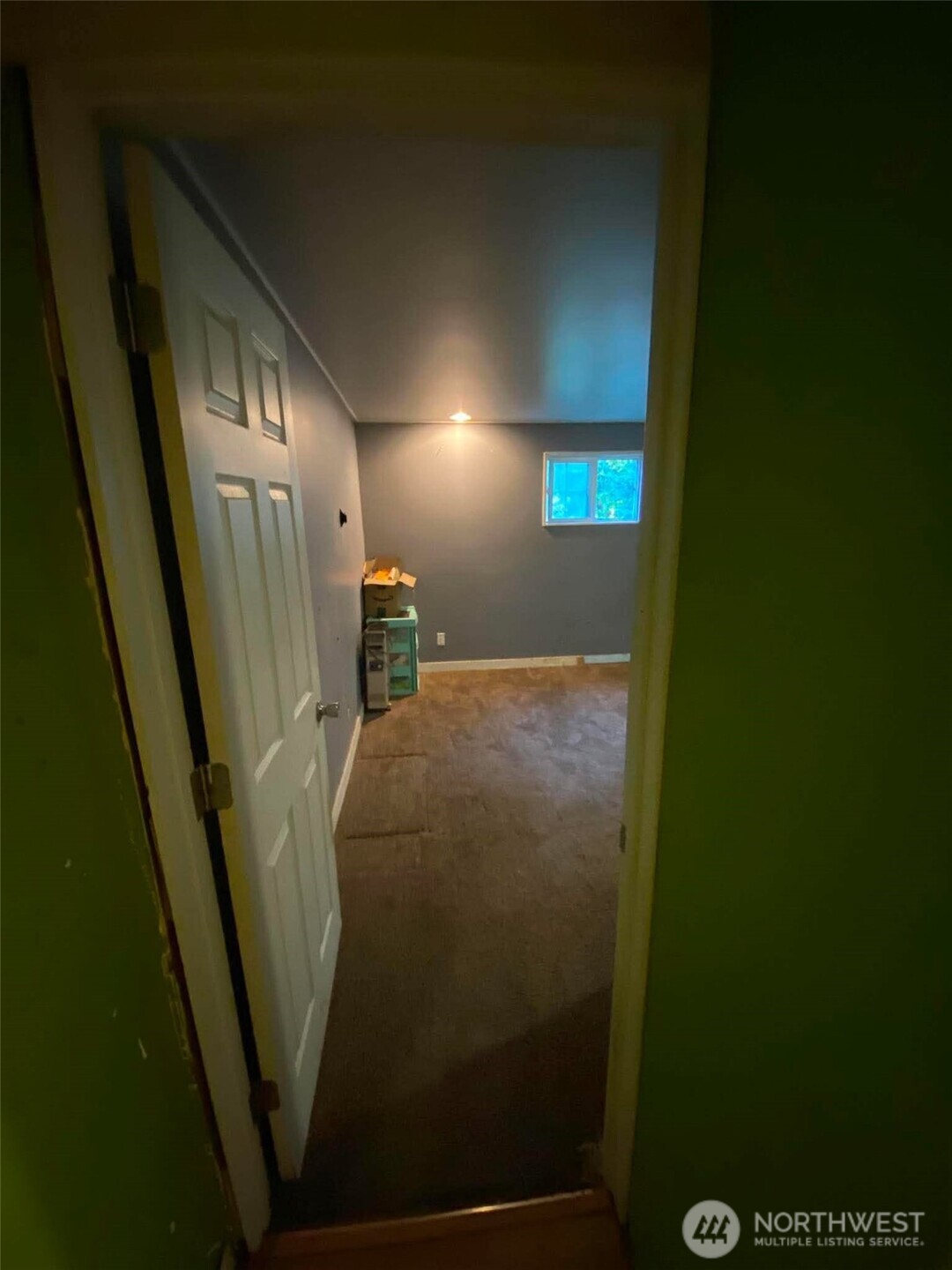 292921 Highway 101 Property Photo 6