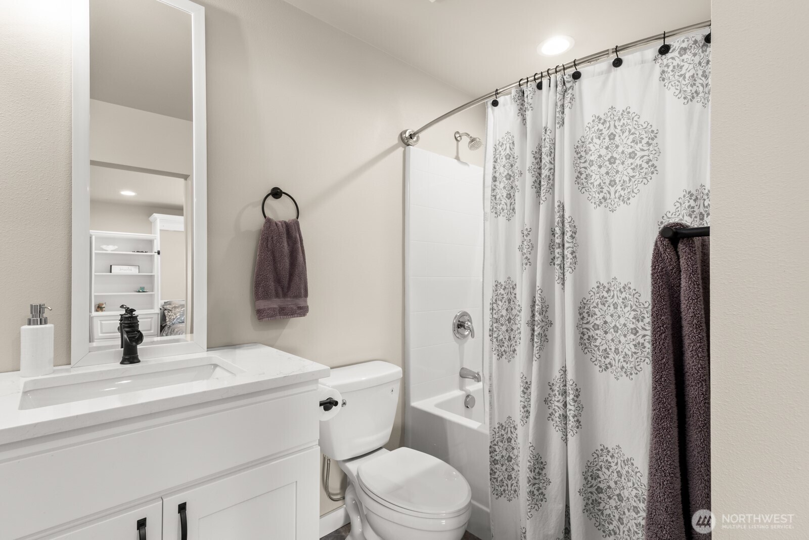 10916 Bay Meadows Lane Property Photo 31