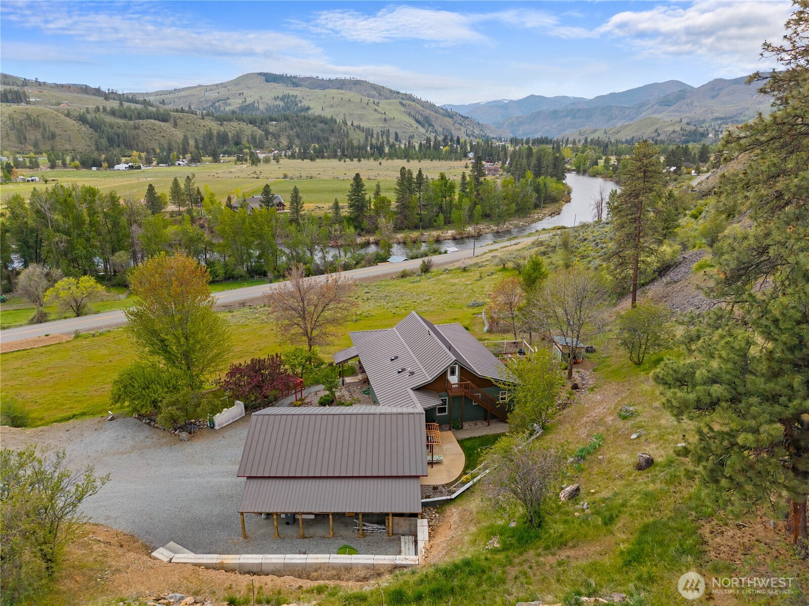 183 Twisp Carlton Road Property Photo 4