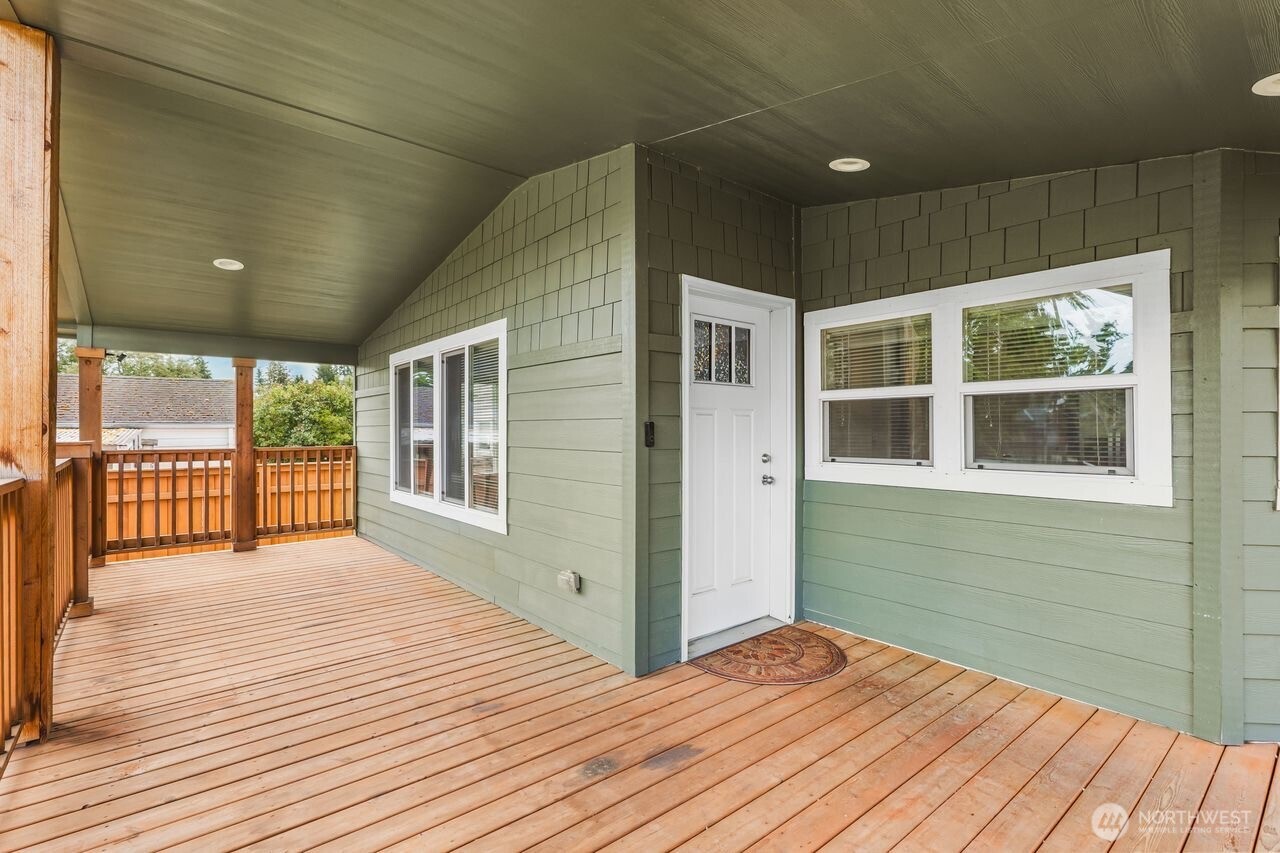 120 L Street Property Photo 2
