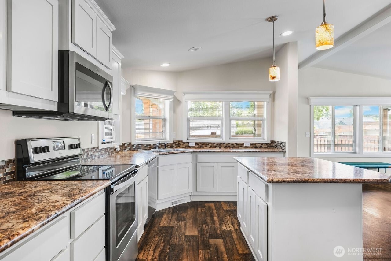 120 L Street Property Photo 7