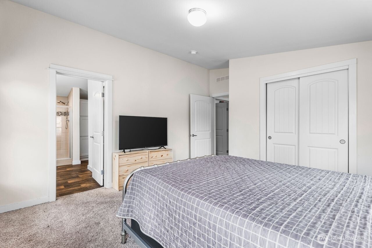 120 L Street Property Photo 11