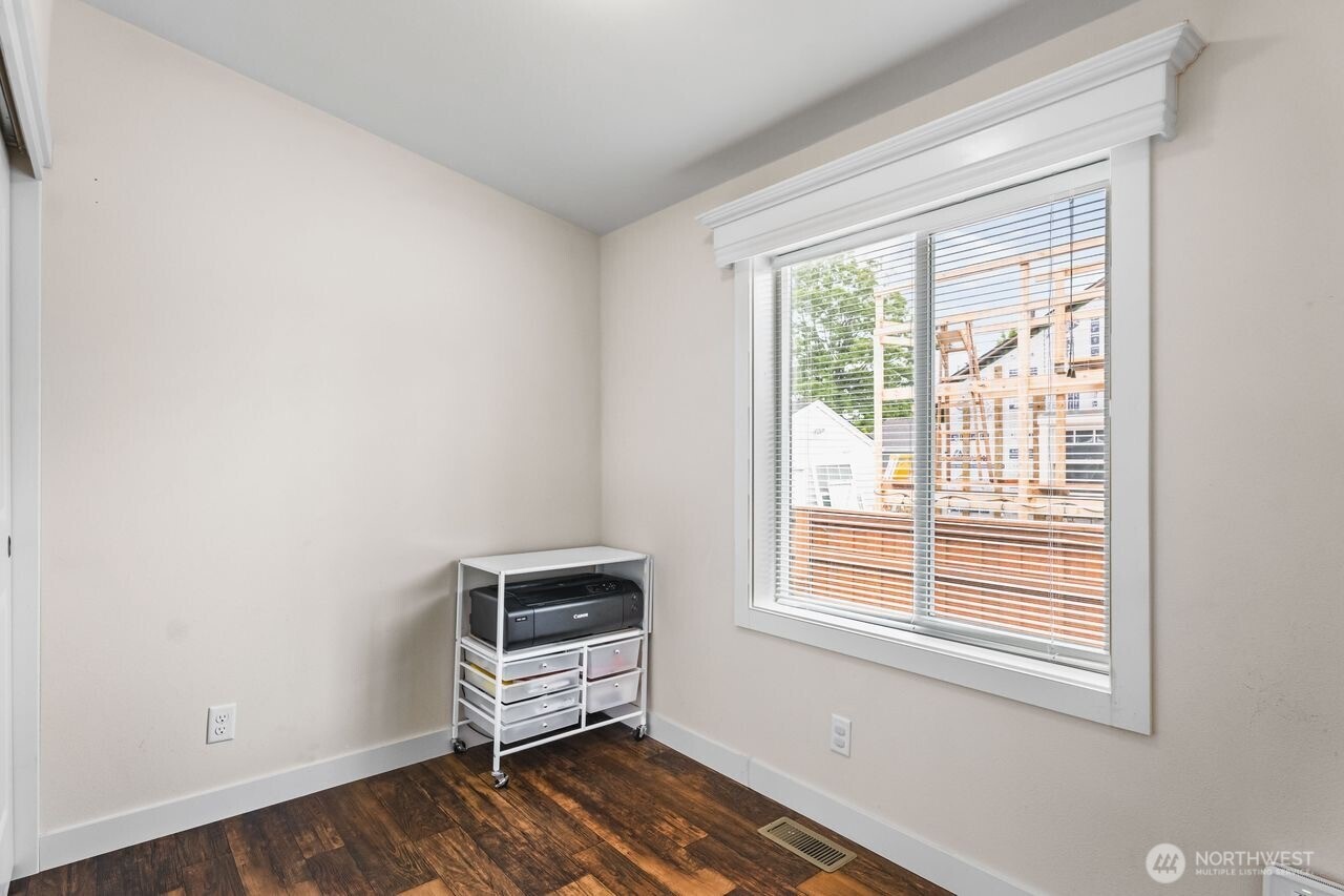 120 L Street Property Photo 14