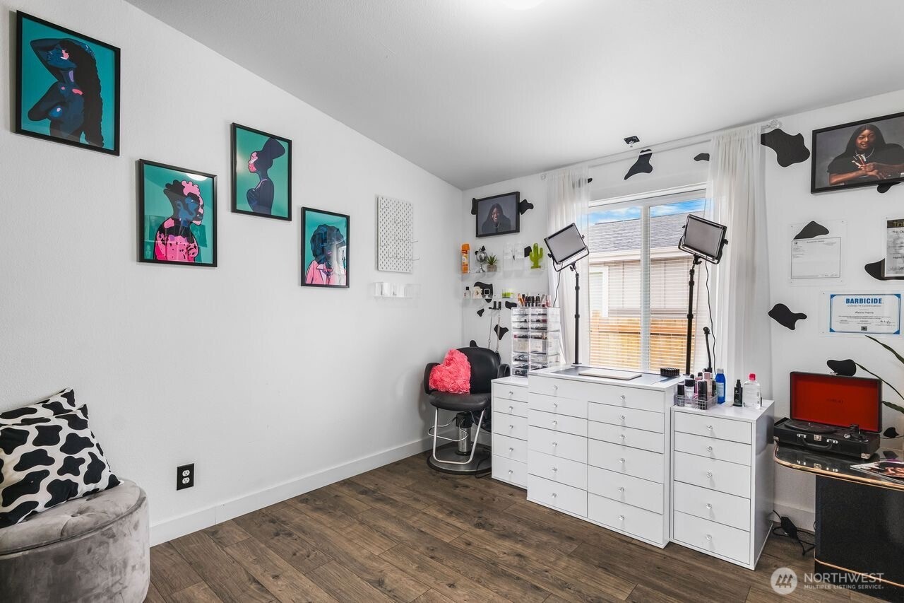 120 L Street Property Photo 15