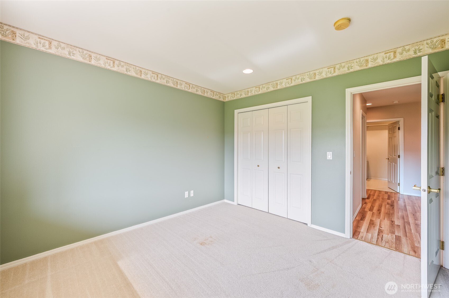 1380 Eastmont Avenue 1203 Property Photo 14