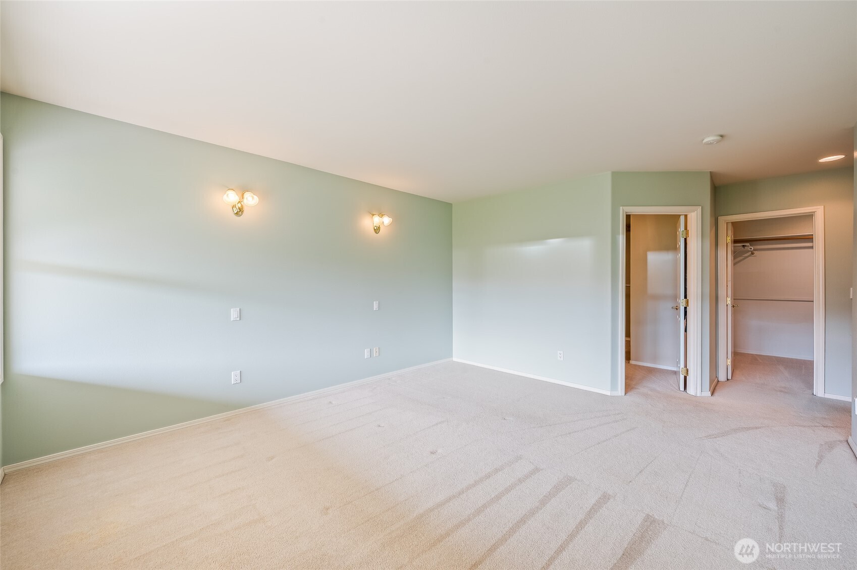 1380 Eastmont Avenue 1203 Property Photo 18