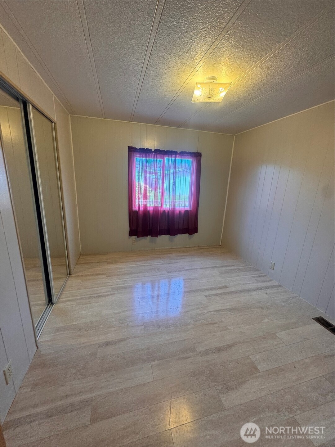 57 Clemons Rd 15 Property Photo 17