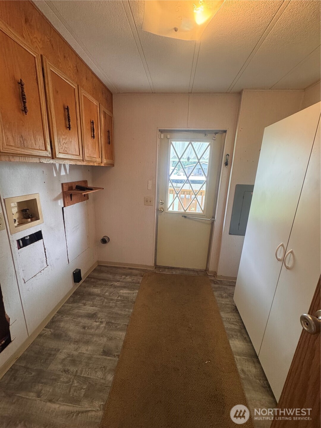 57 Clemons Rd 15 Property Photo 20