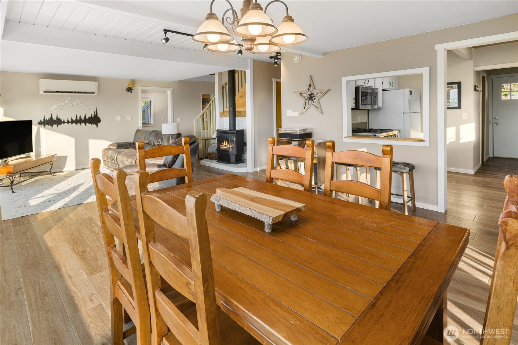 811 Horse Heaven Road Property Photo 9