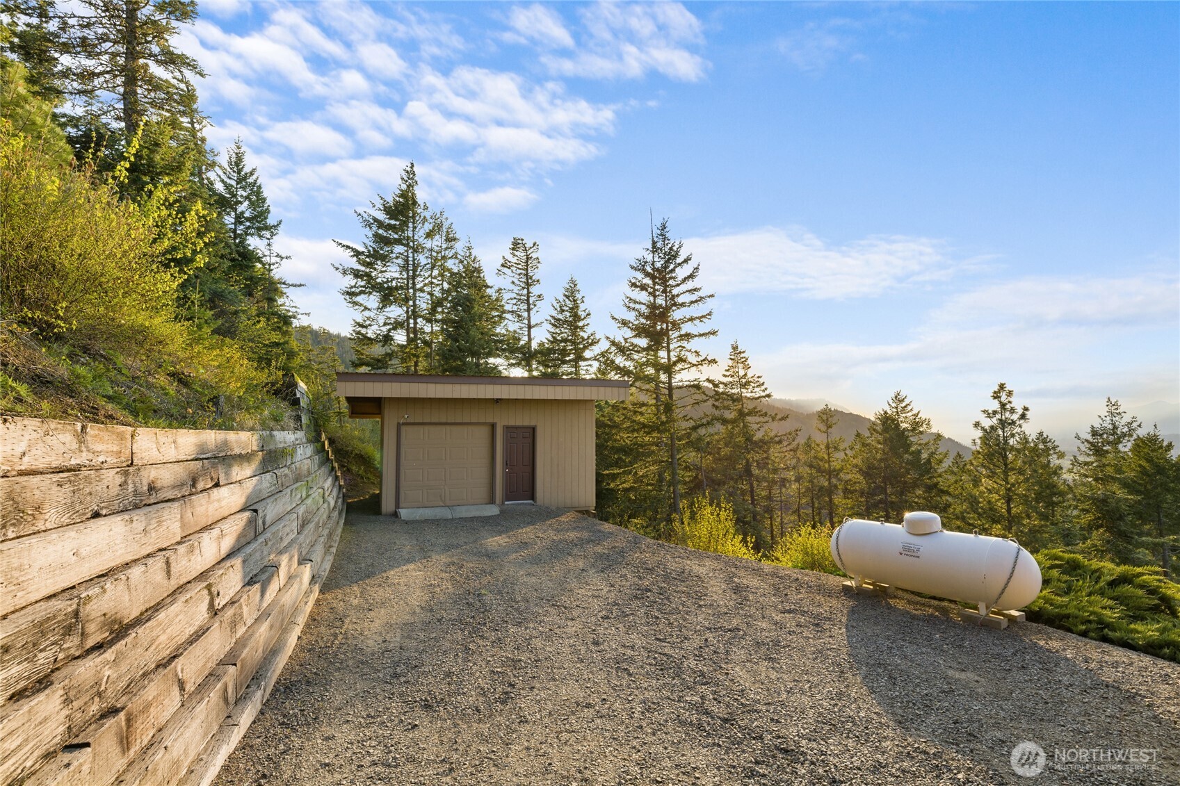 811 Horse Heaven Road Property Photo 33