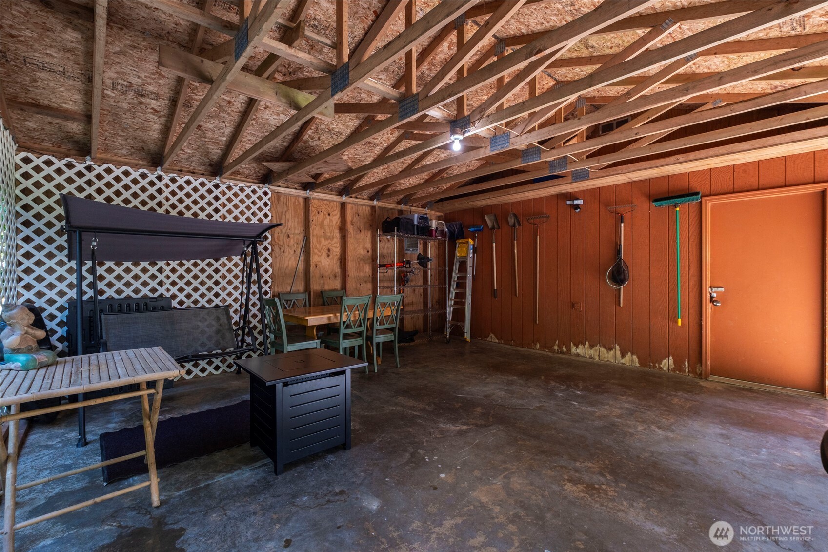 371 N Wynoochee Drive Property Photo 26