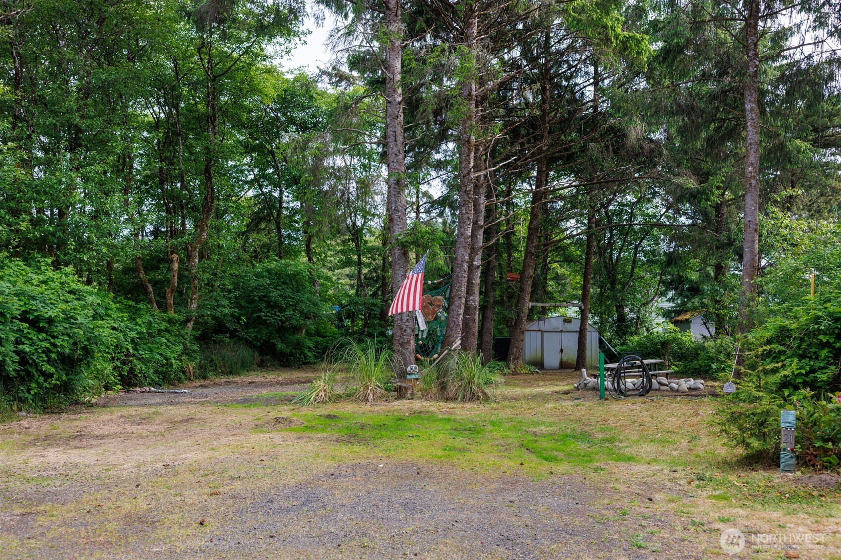 21 N Lakeside Drive Property Photo 16