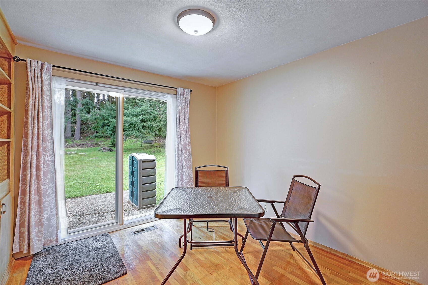 17810 Olympic View Drive Property Photo 15