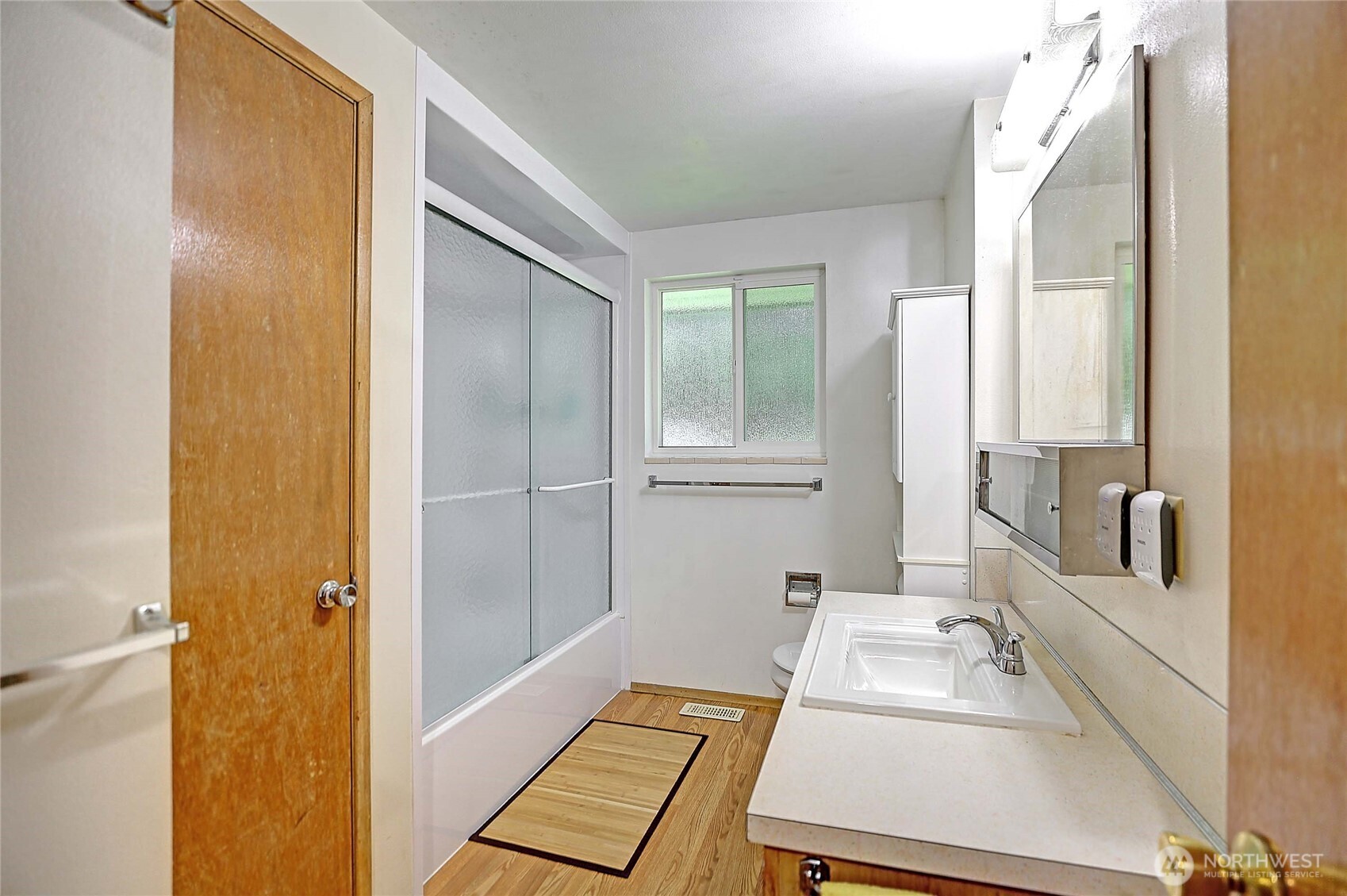 17810 Olympic View Drive Property Photo 20