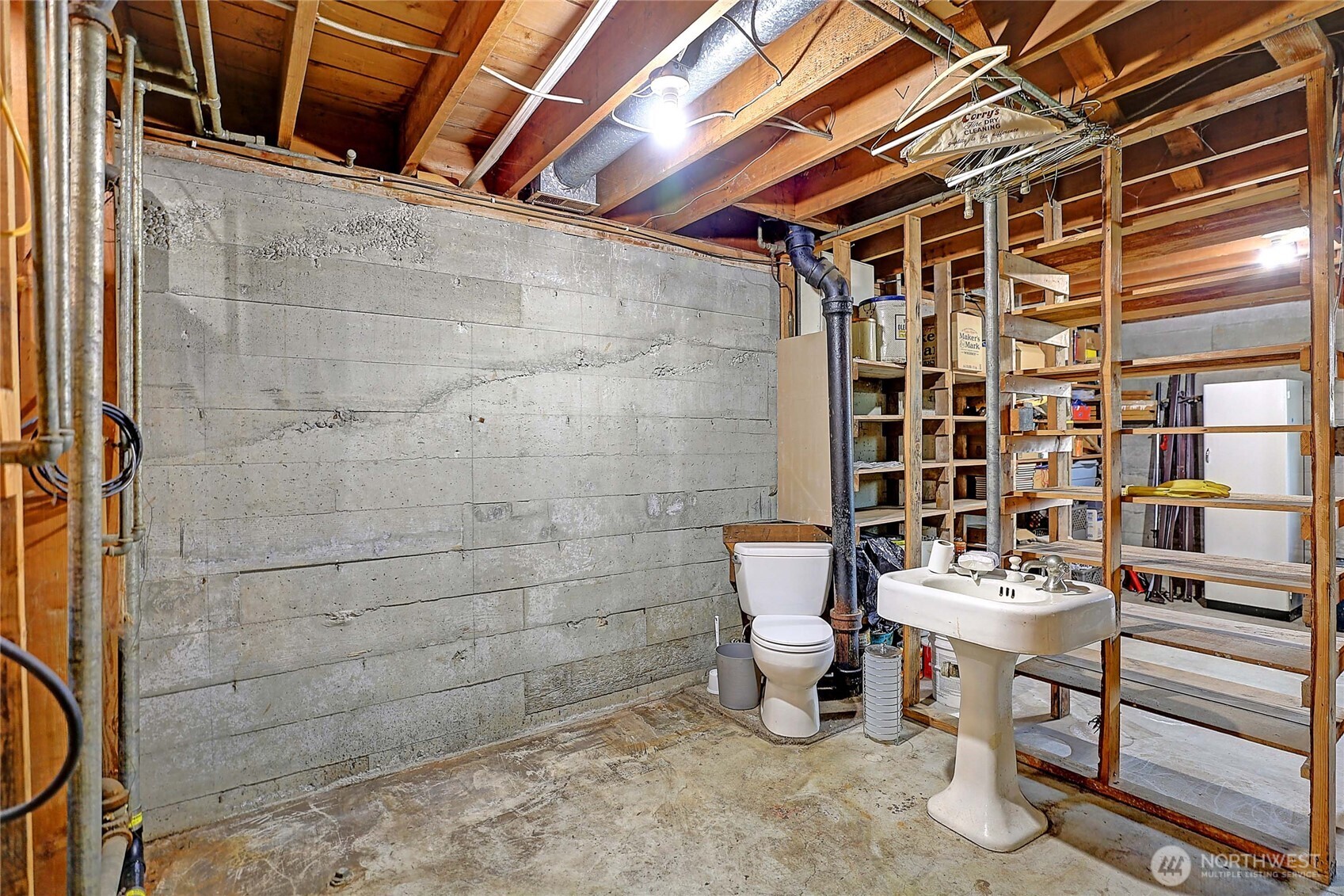 17810 Olympic View Drive Property Photo 26