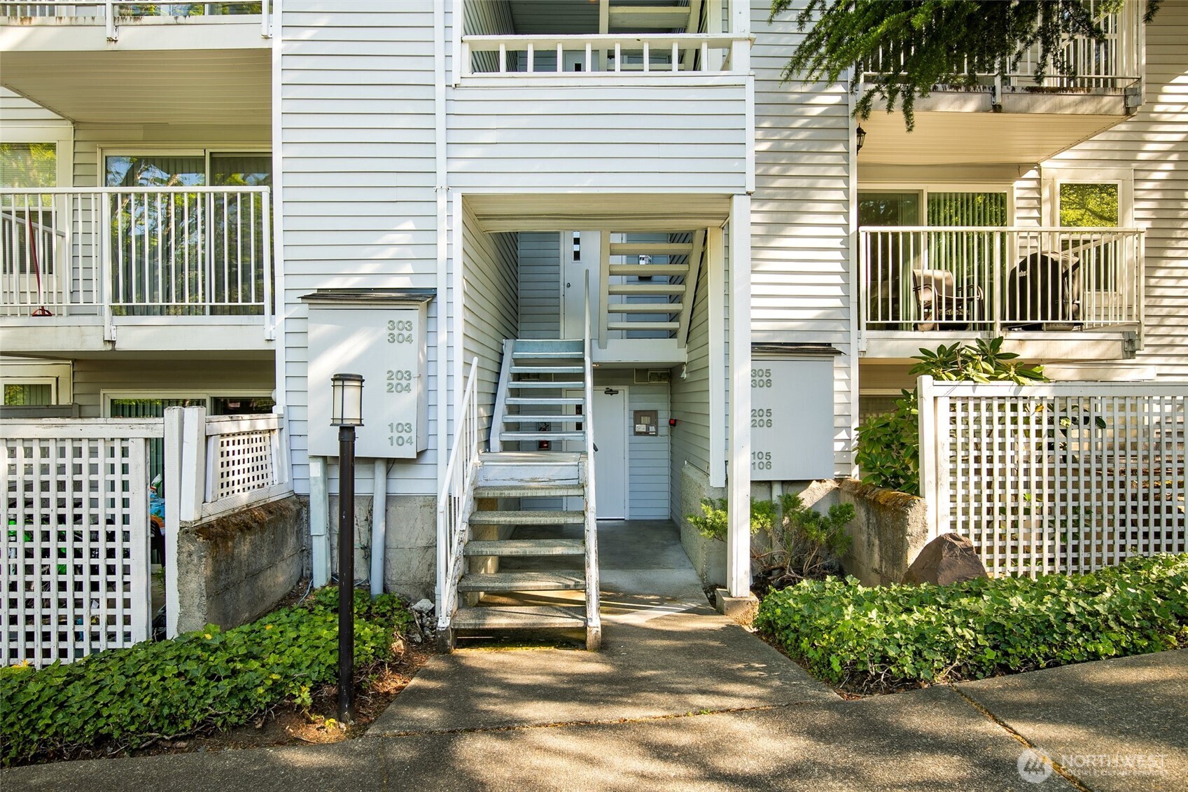4106 Factoria Boulevard 205 Property Photo 19