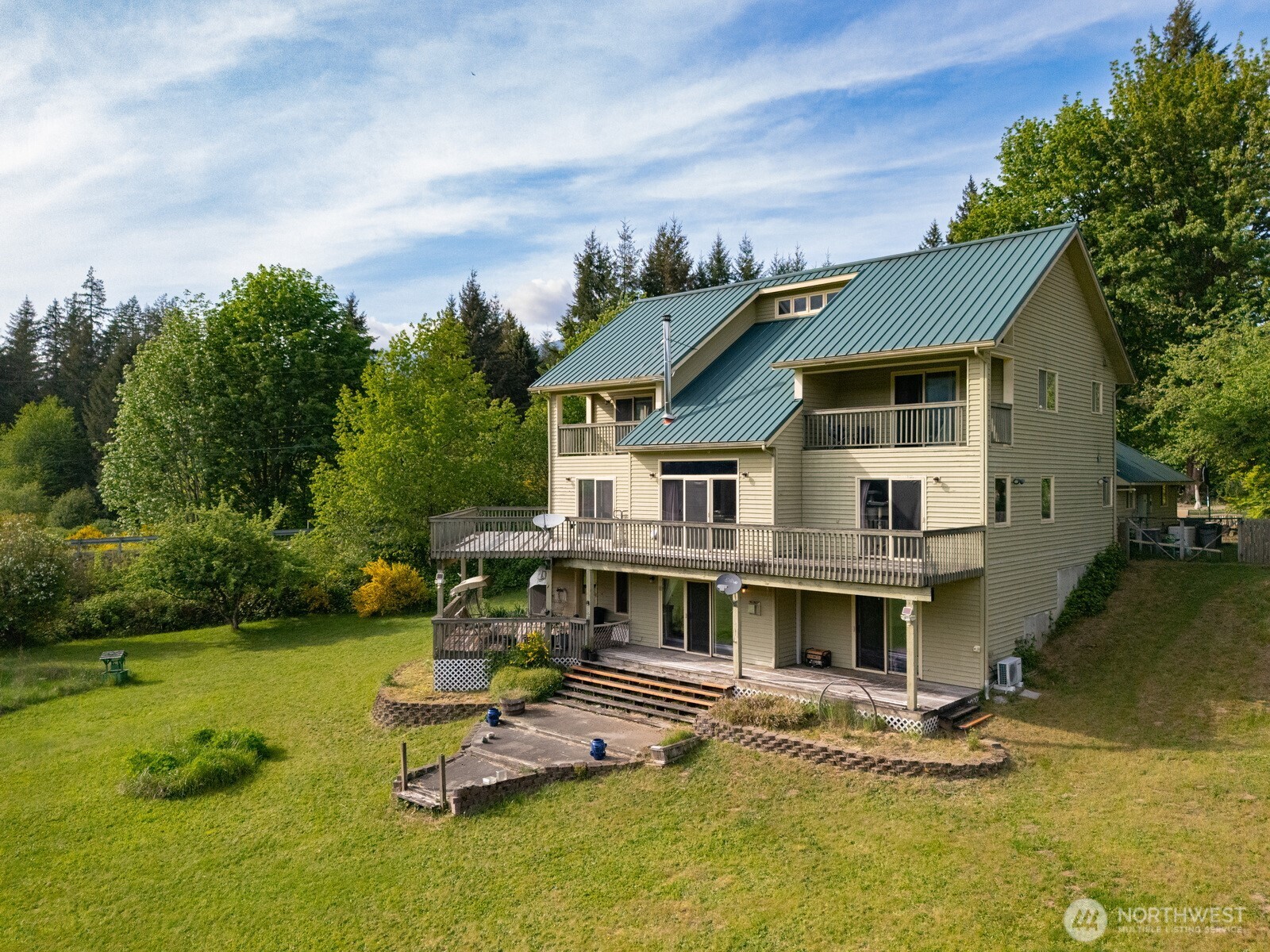 8120 Gordon Road Property Photo 2