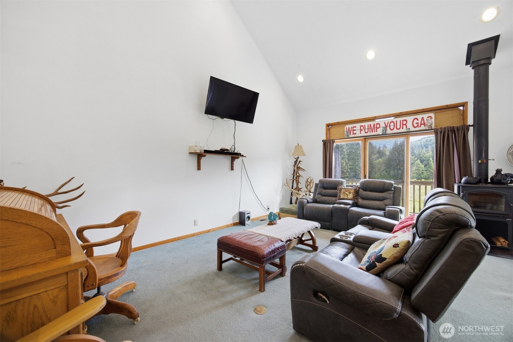 8120 Gordon Road Property Photo 10