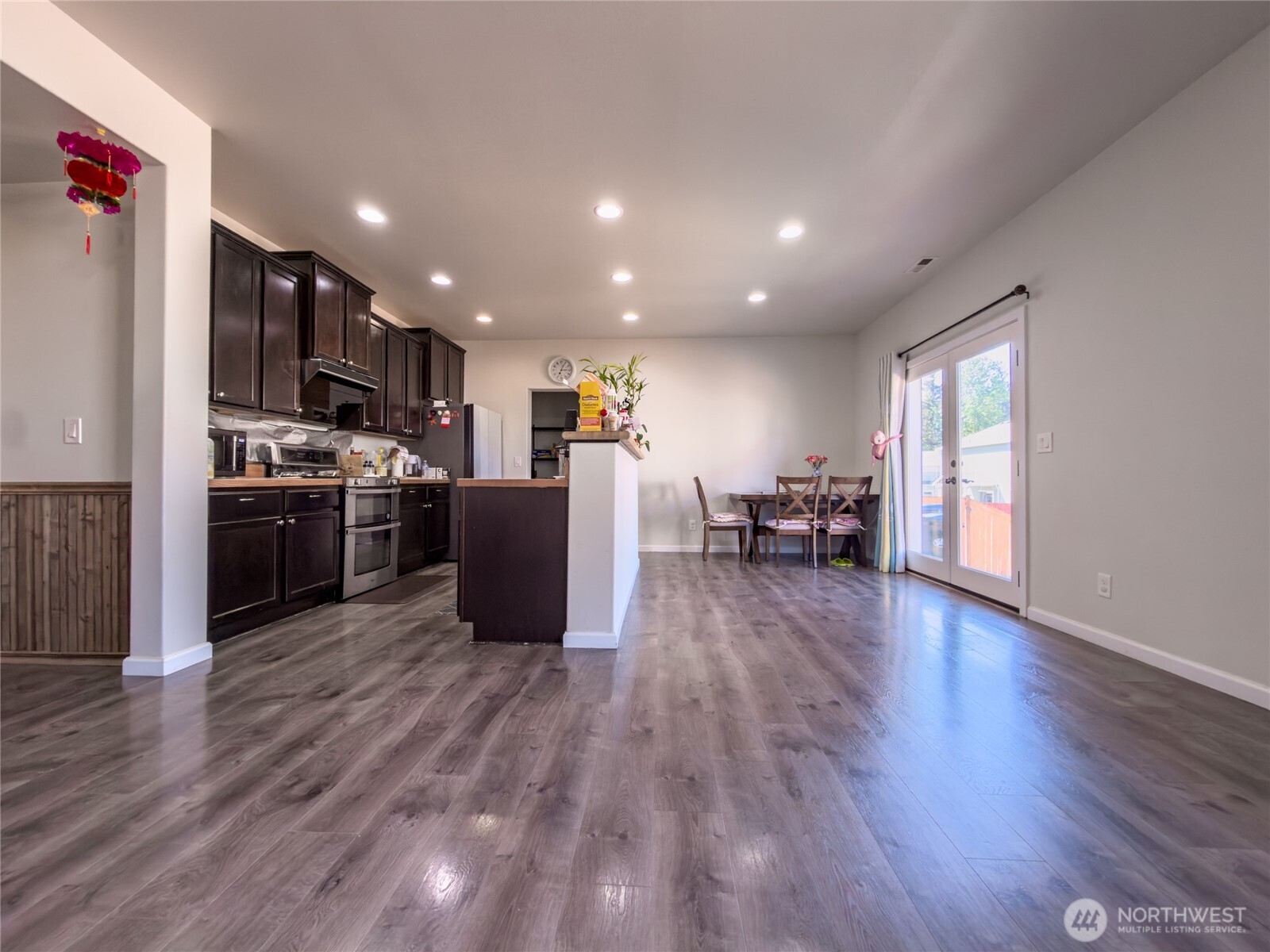 6713 140th Street Ct Property Photo 6
