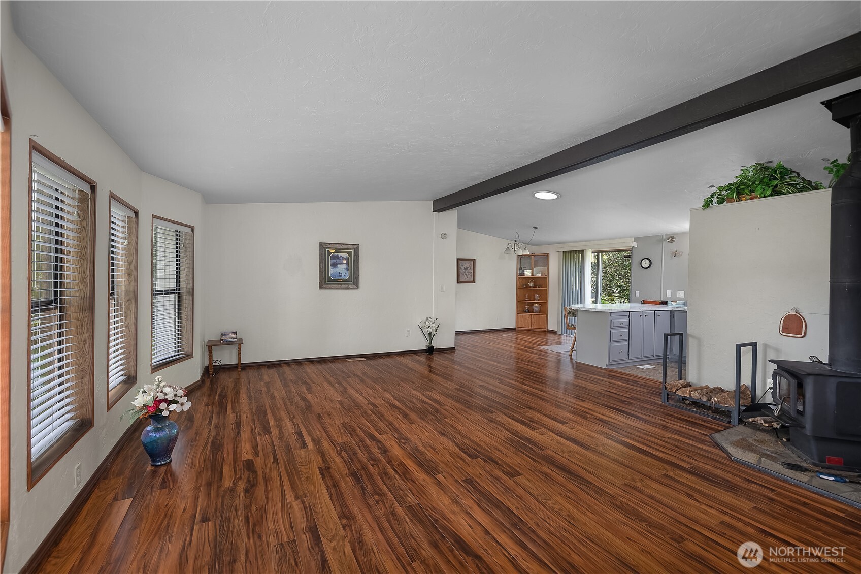 14818 Terrace Avenue Property Photo 7