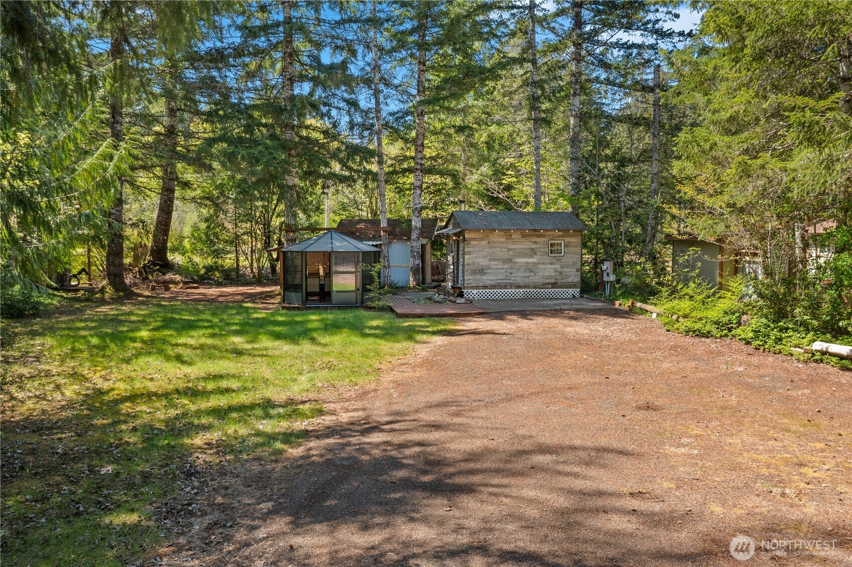 211 N Mount Christie Drive Property Photo 4