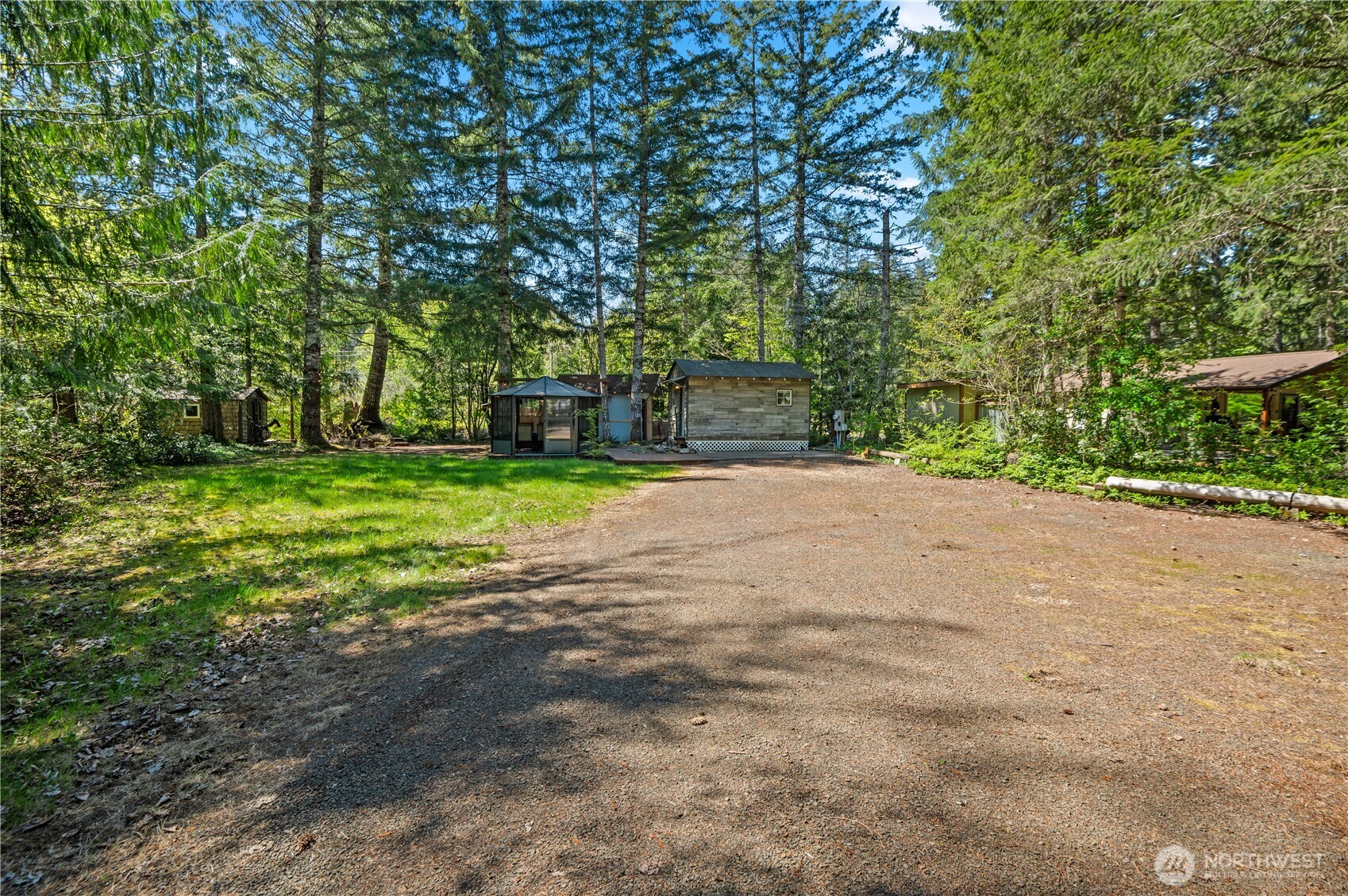 211 N Mount Christie Drive Property Photo 9