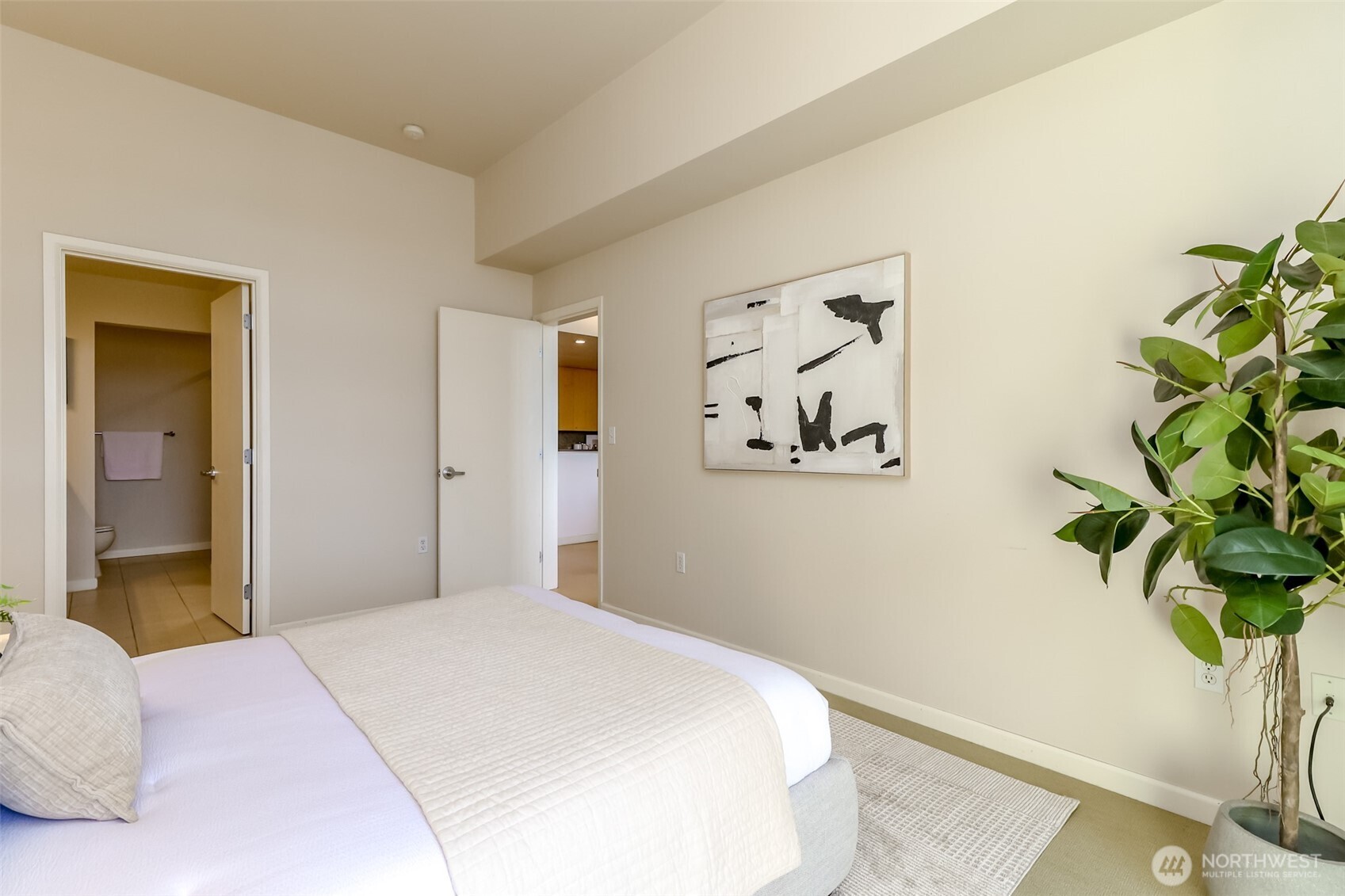 17 W Mercer Street 301 Property Photo 17