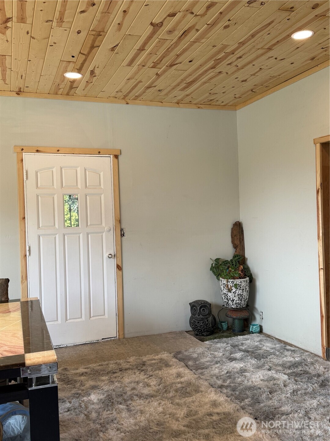 1102 Water Street Property Photo 6