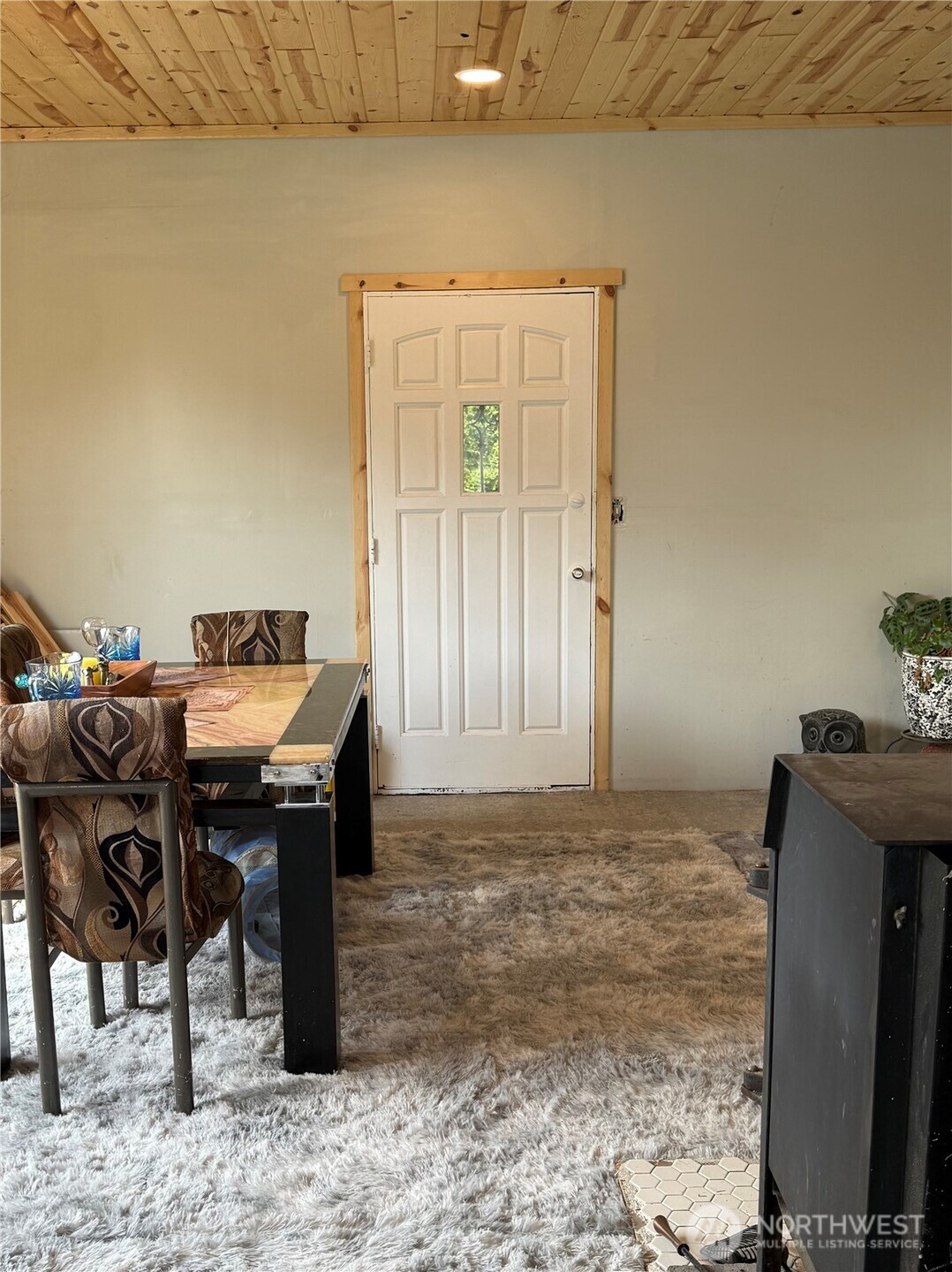 1102 Water Street Property Photo 7