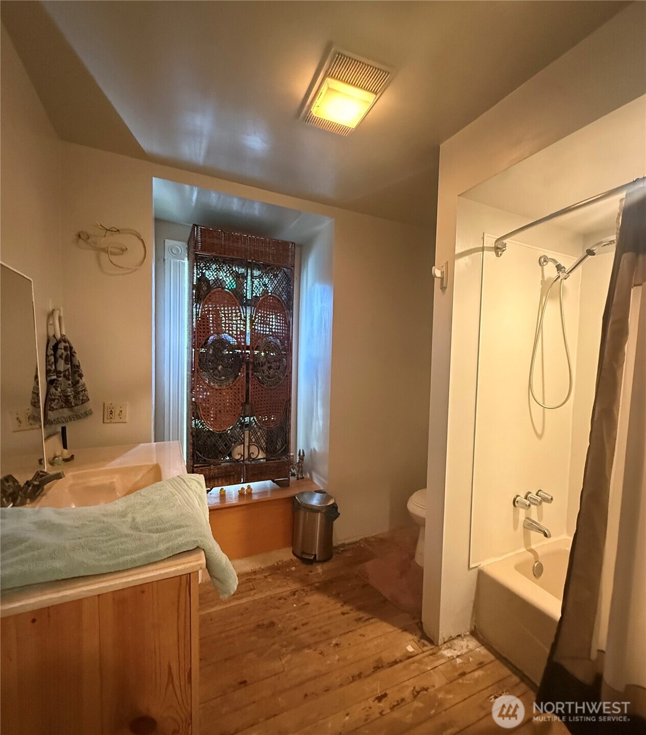 1102 Water Street Property Photo 14