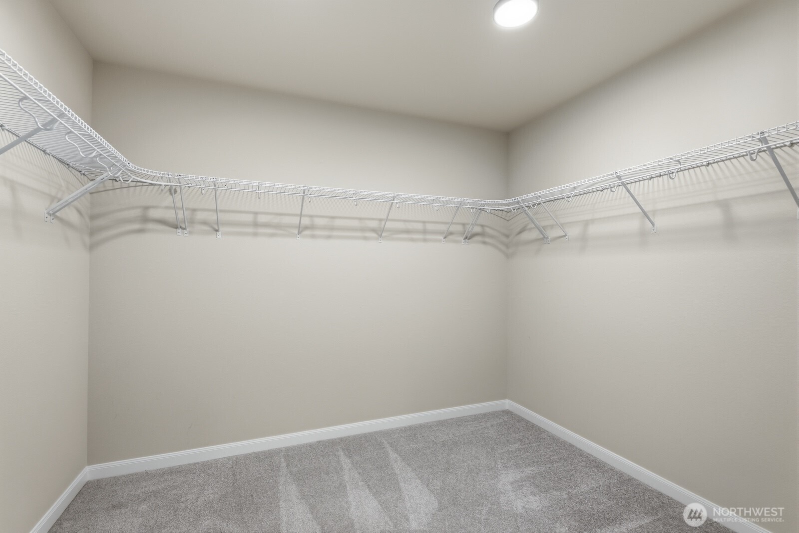 2466 Ne Athlon Court Property Photo 19