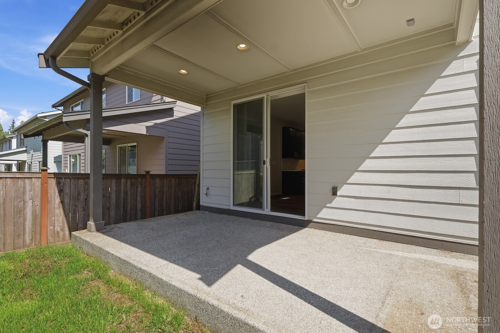 2466 Ne Athlon Court Property Photo 31