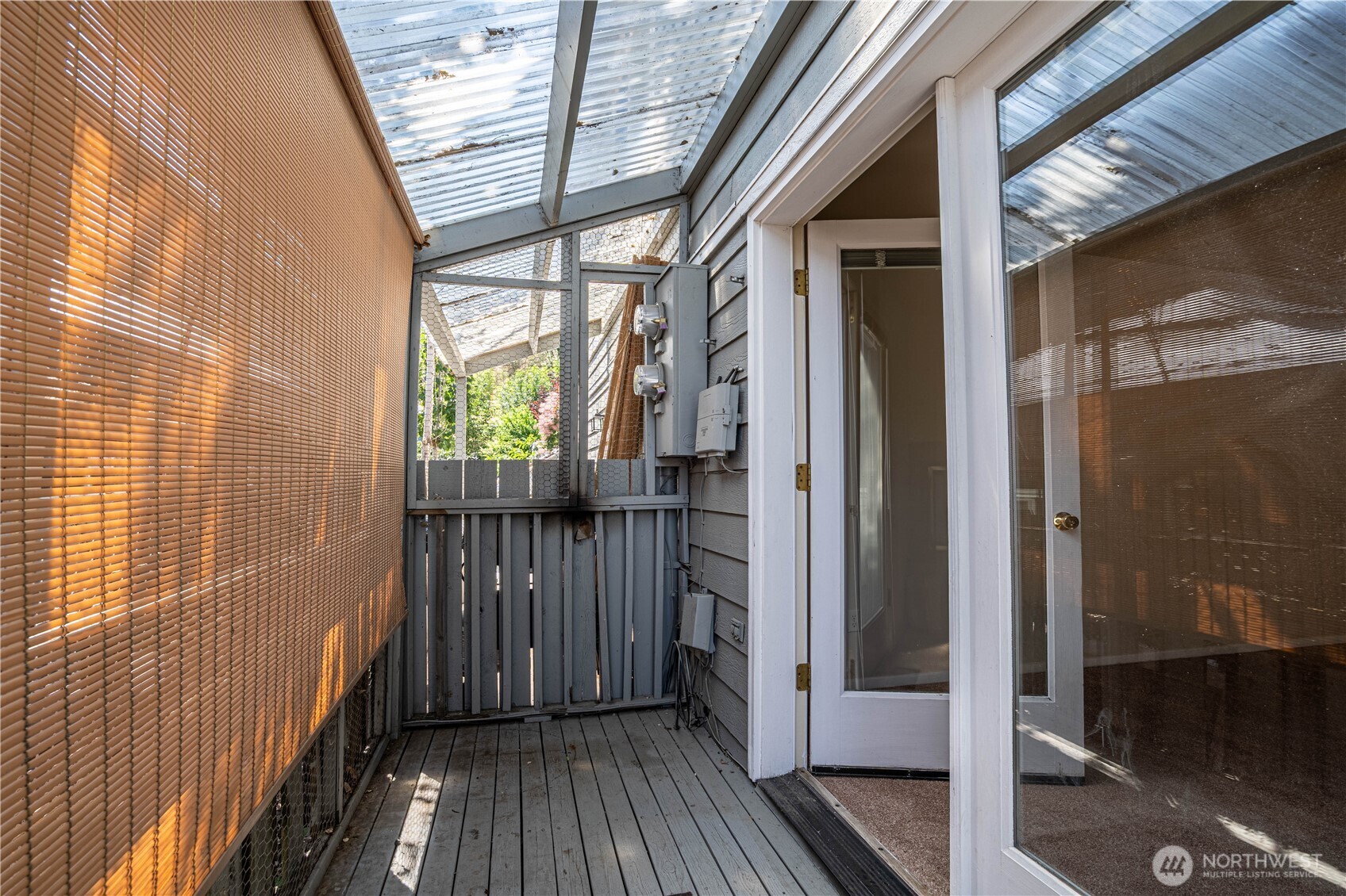 433 W Webster Avenue Property Photo 9