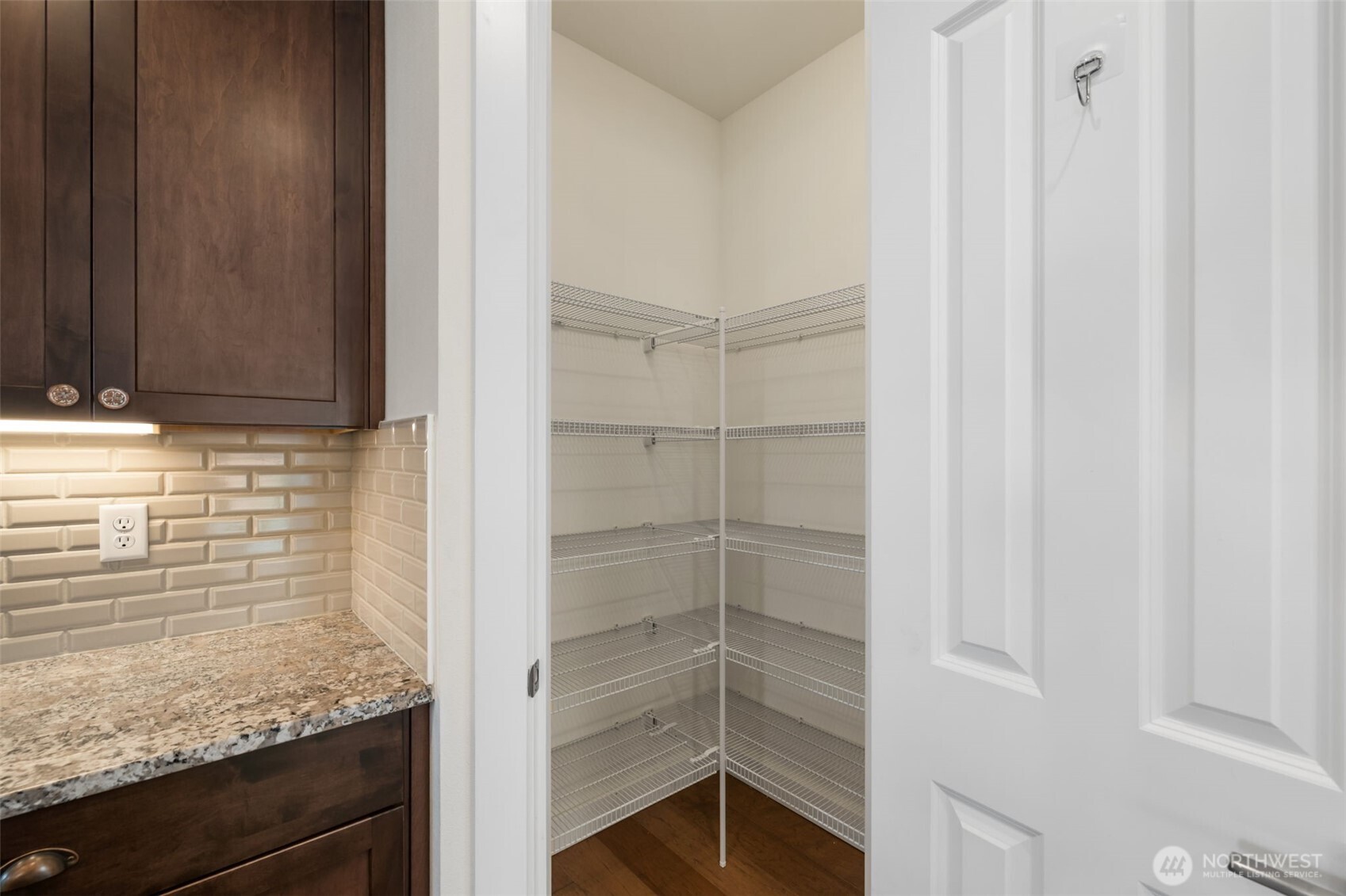 10091 Ramble Drive Property Photo 9