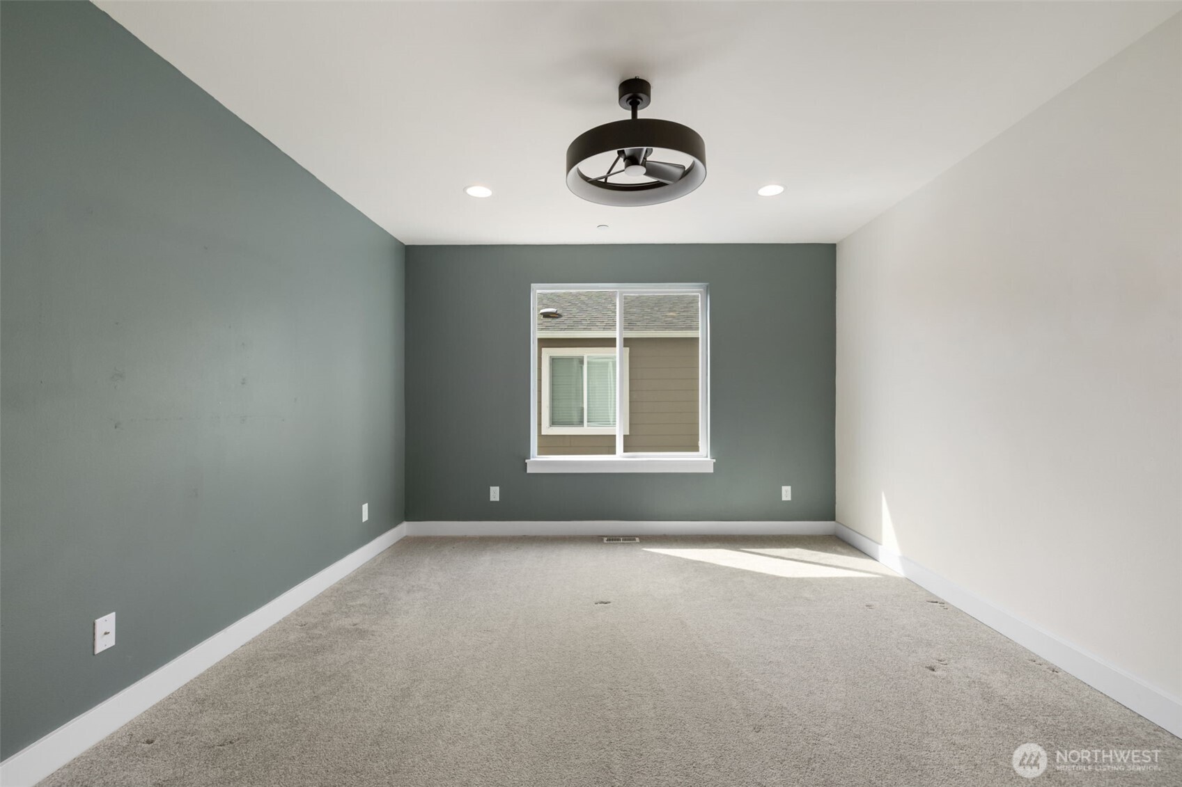 10091 Ramble Drive Property Photo 18
