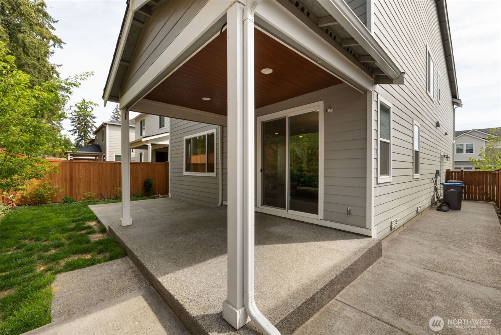 10091 Ramble Drive Property Photo 28