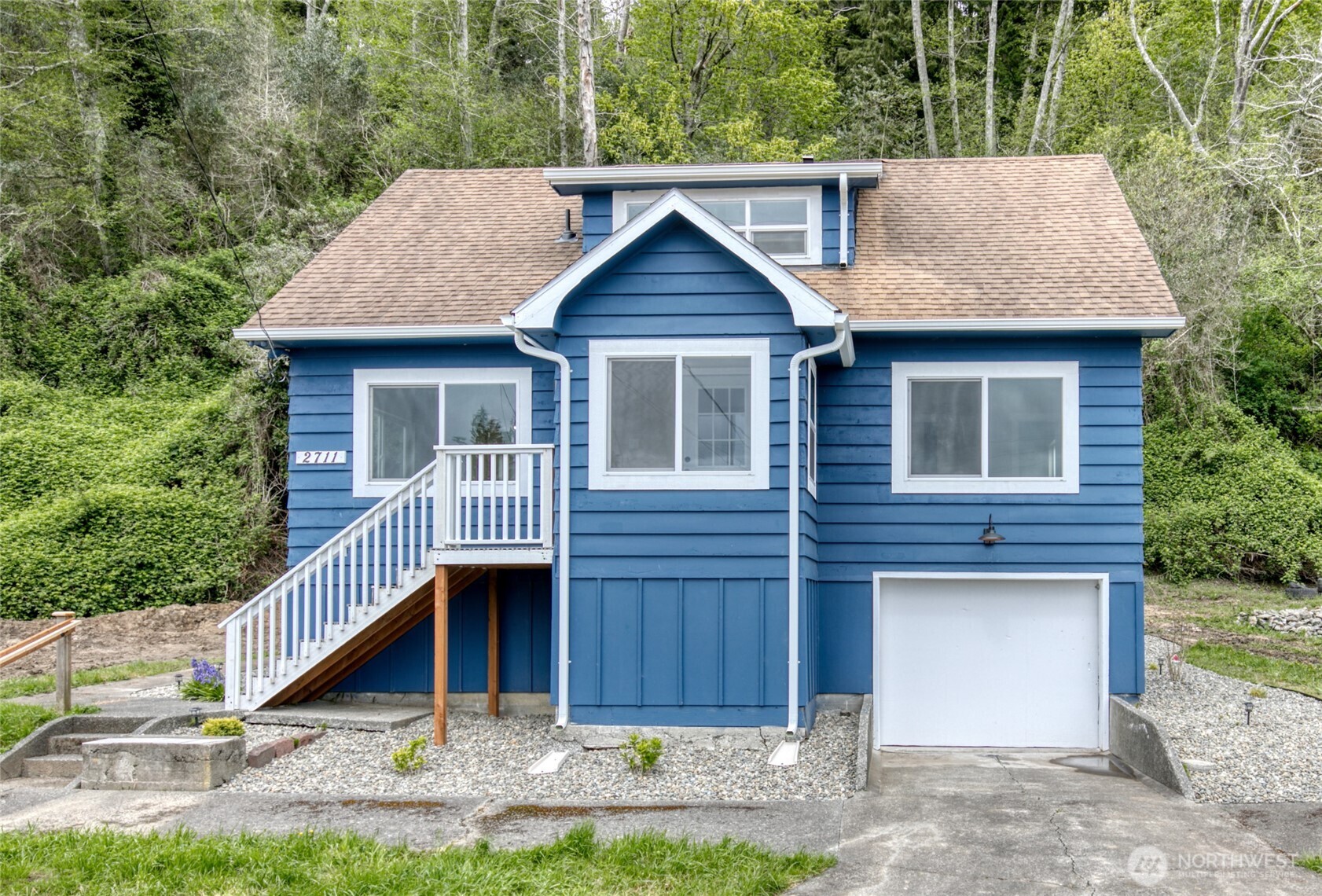 2711 Queets Avenue Property Photo 1
