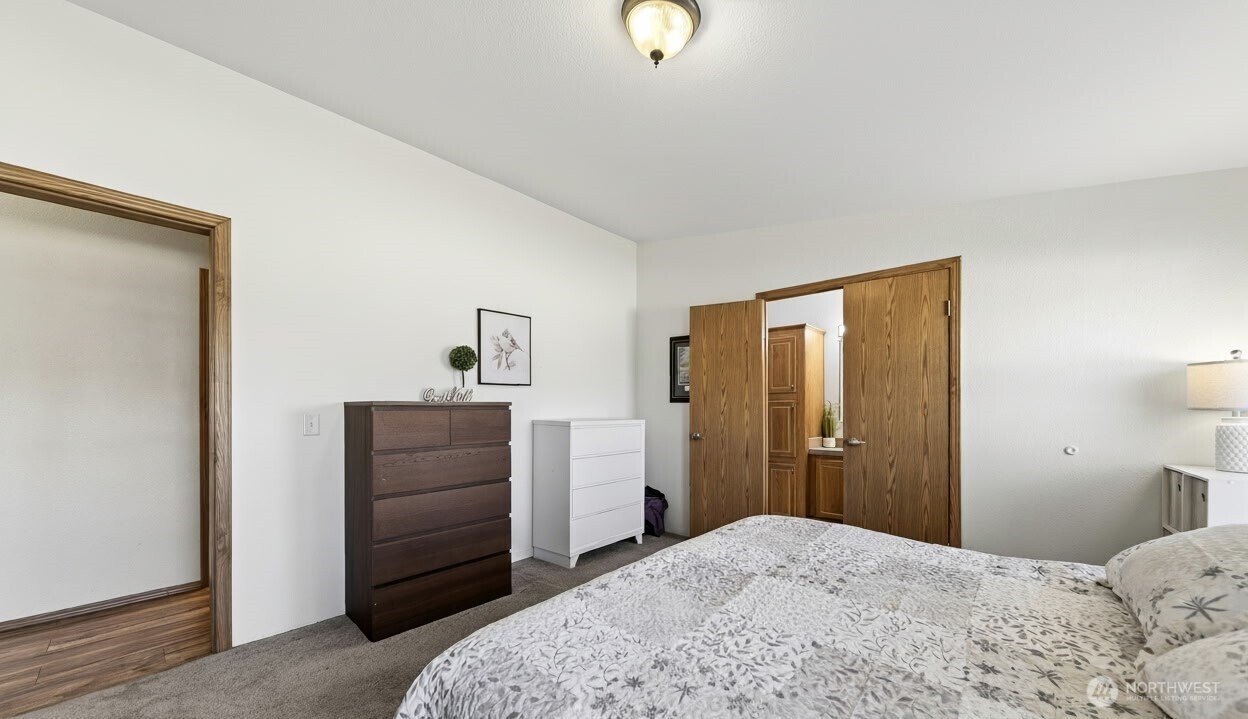 520 New Gate Drive Property Photo 16