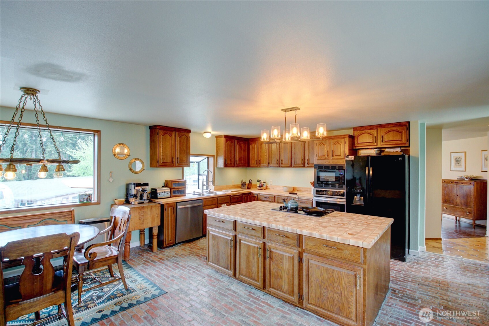 2259 Happy Valley Road Property Photo 14