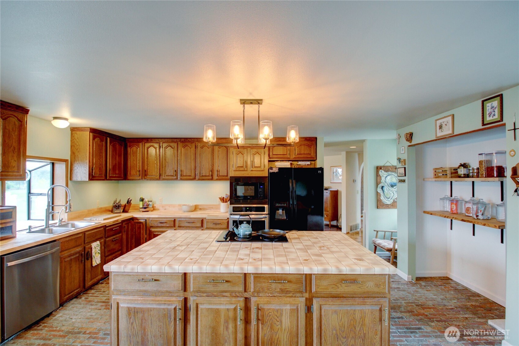 2259 Happy Valley Road Property Photo 15