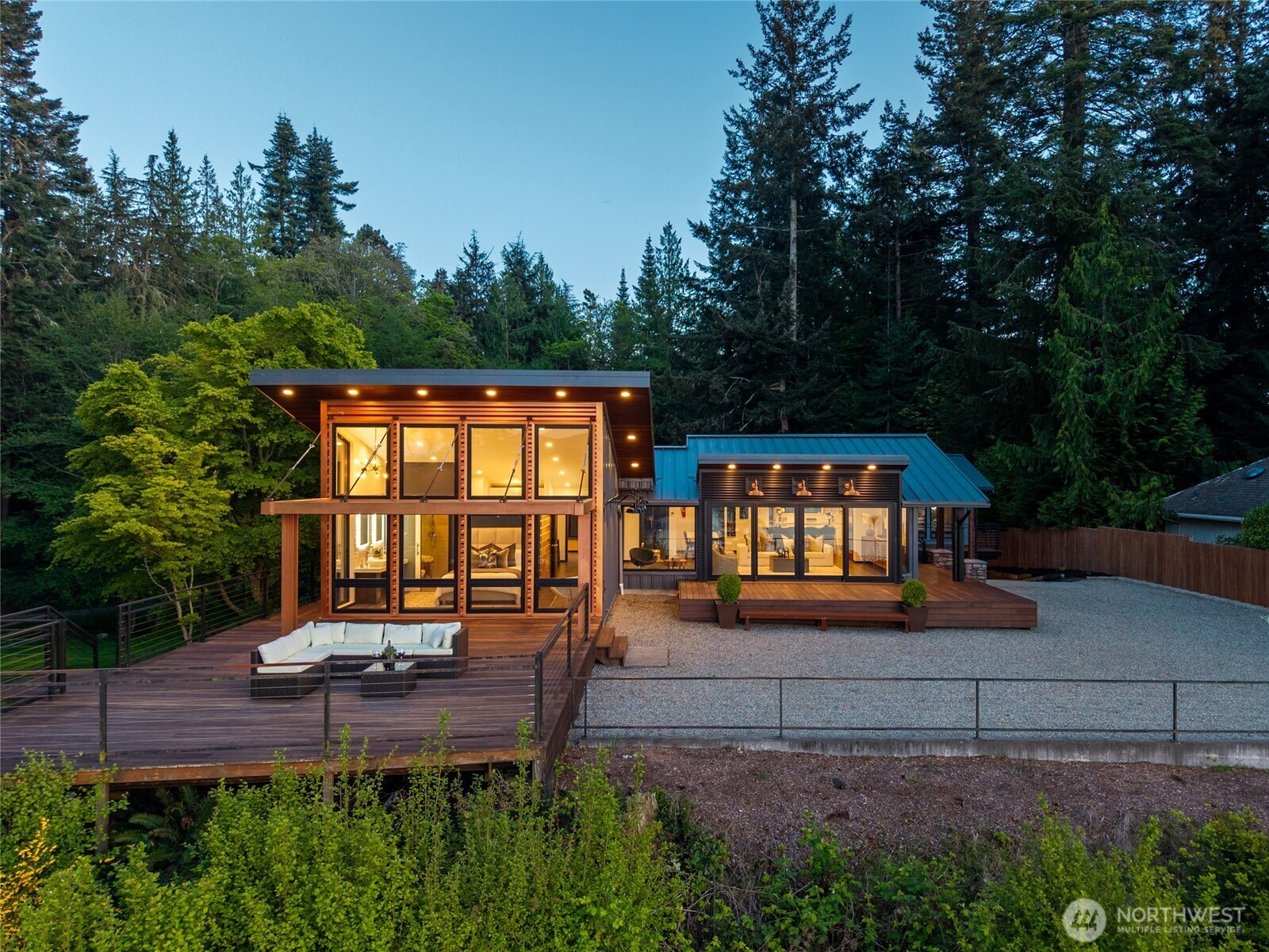 4101 Edith Point Property Photo 4