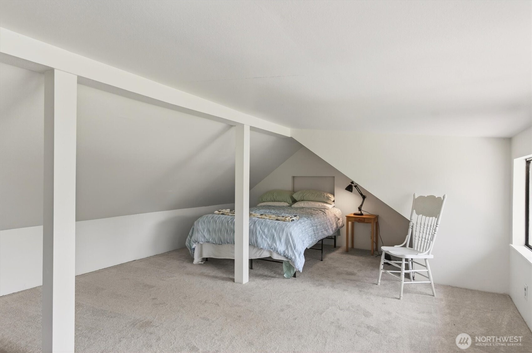 865 E Valley Road Property Photo 23
