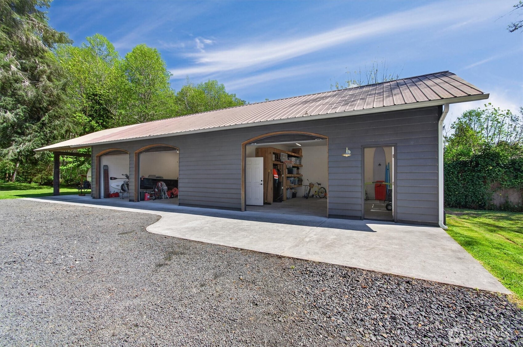 865 E Valley Road Property Photo 31