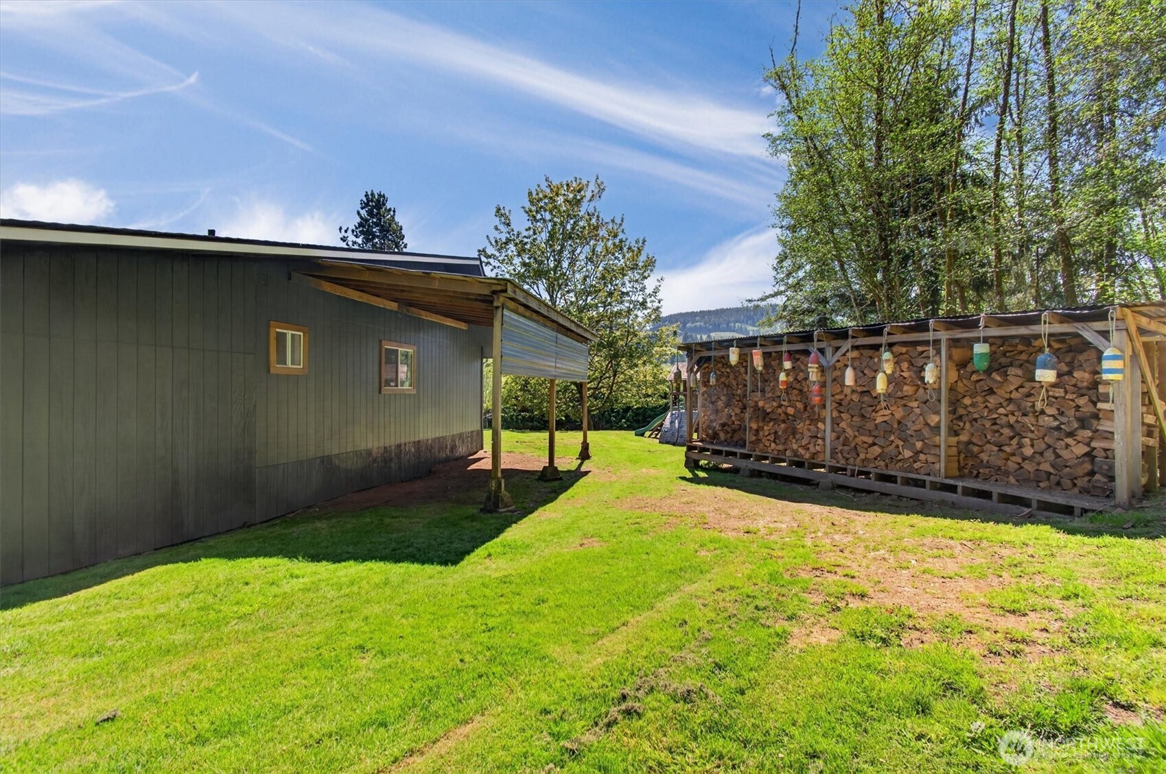 865 E Valley Road Property Photo 35