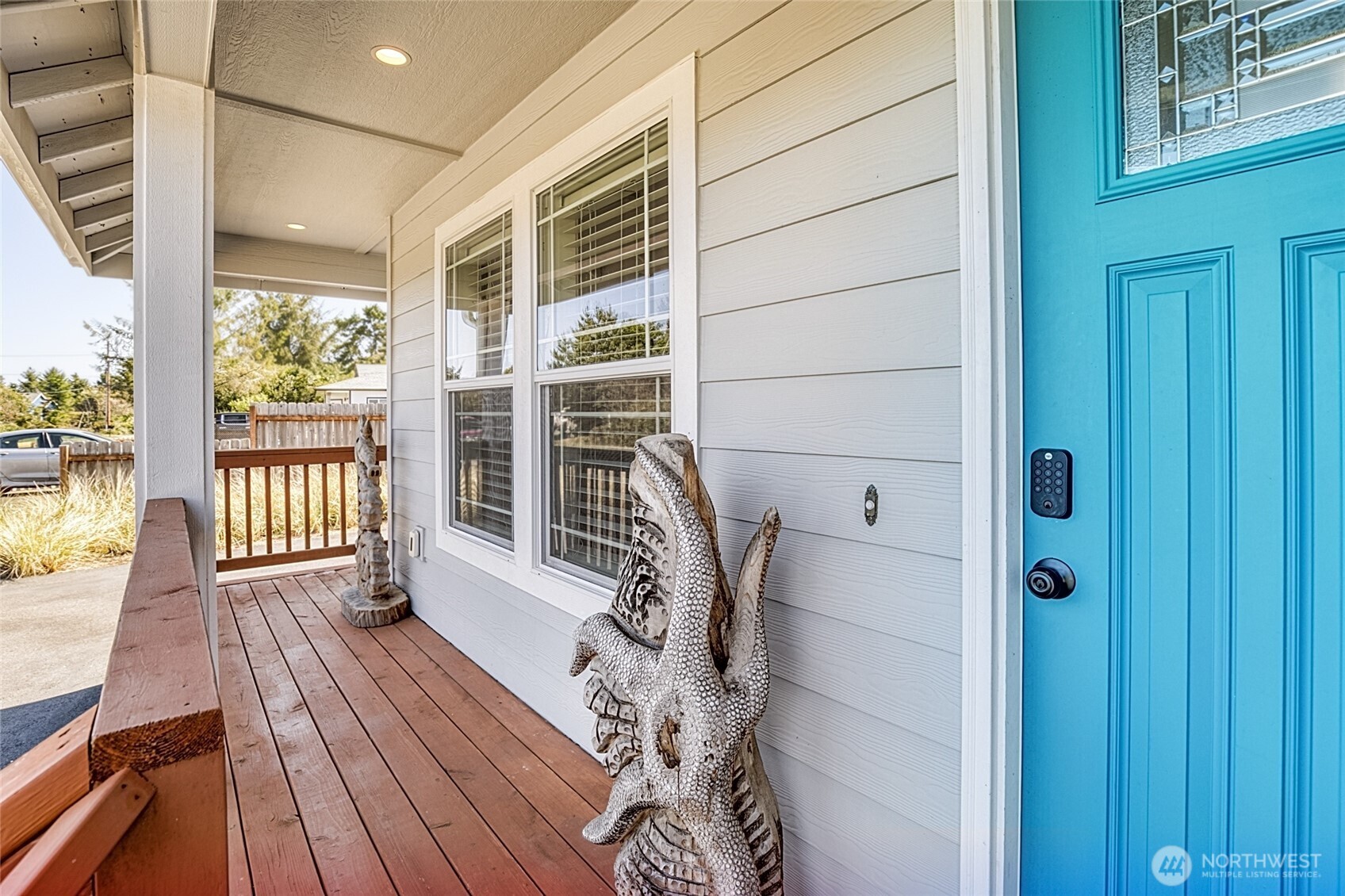 399 Seashore Street Property Photo 7