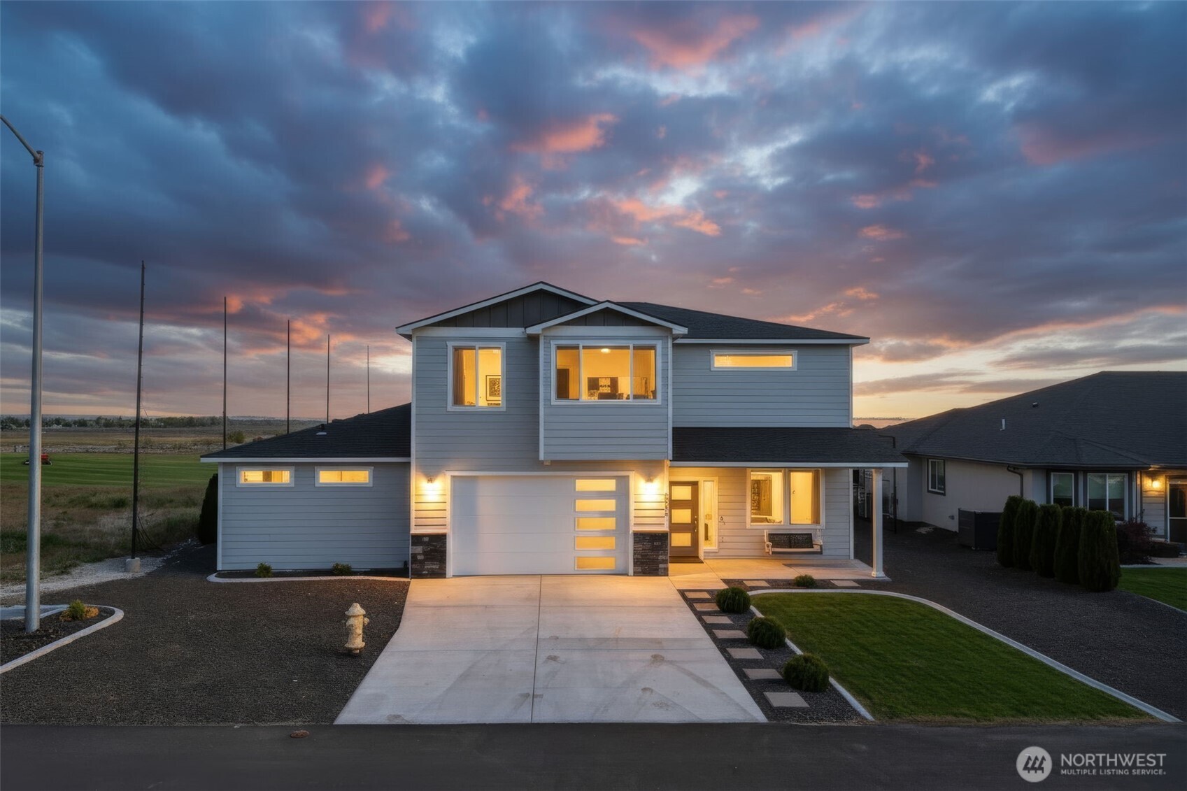 8446 Desert Greens Loop Property Photo 1