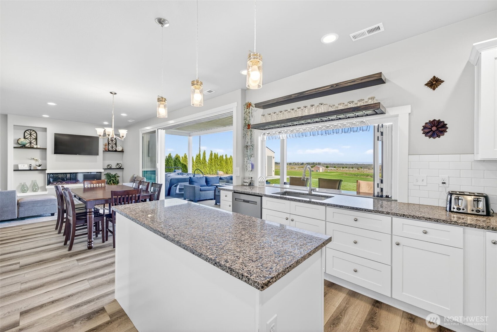 8446 Desert Greens Loop Property Photo 10