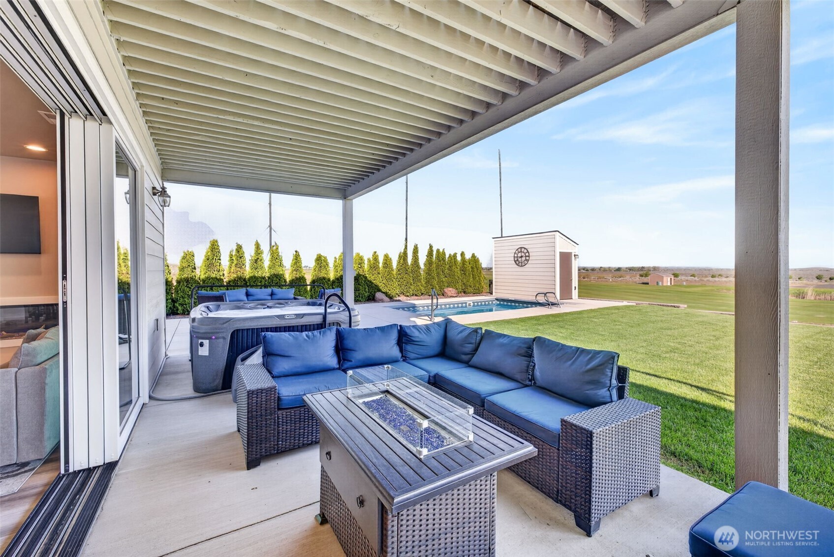 8446 Desert Greens Loop Property Photo 37
