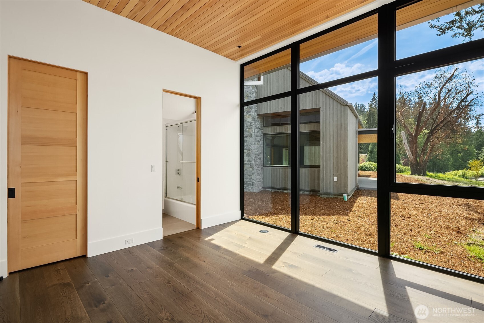 15137 Henderson Road Property Photo 27