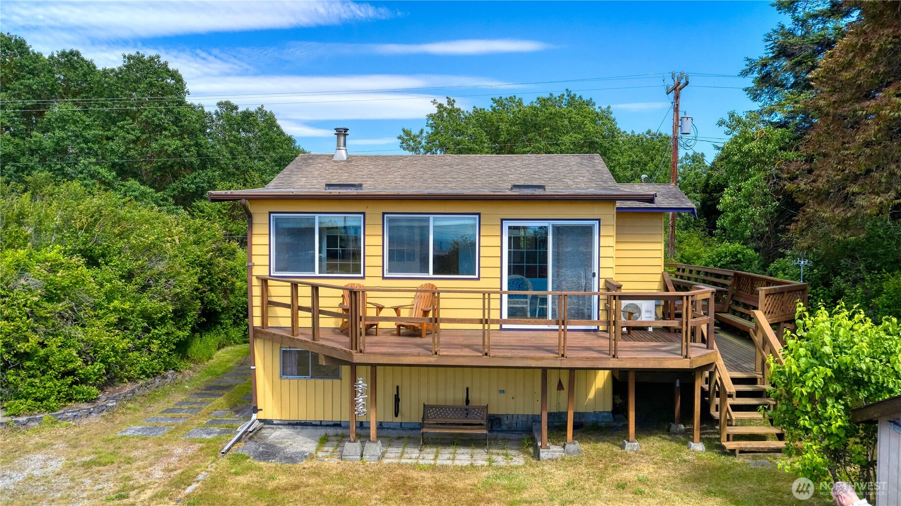 669 Marine Drive Property Photo 1